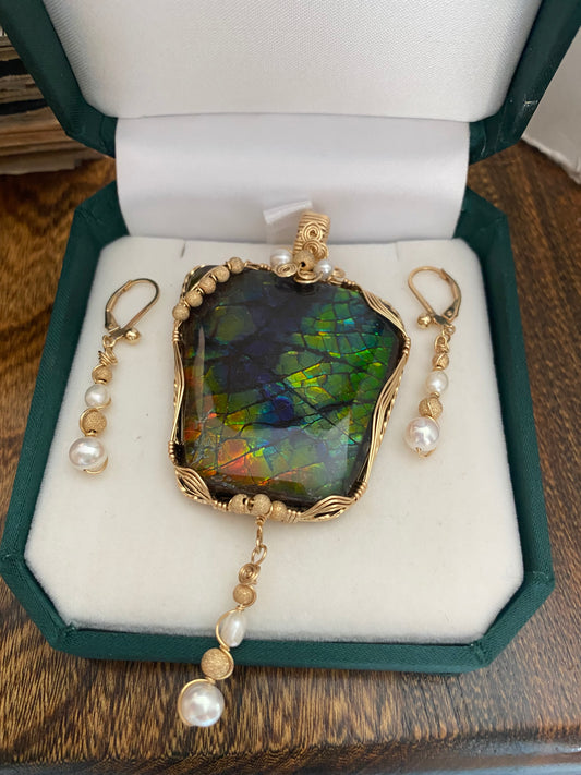 Beautiful Custom-Made Ammolite Gem Pendant in 14kt Yellow Gold with Freshwater Pearl Accents